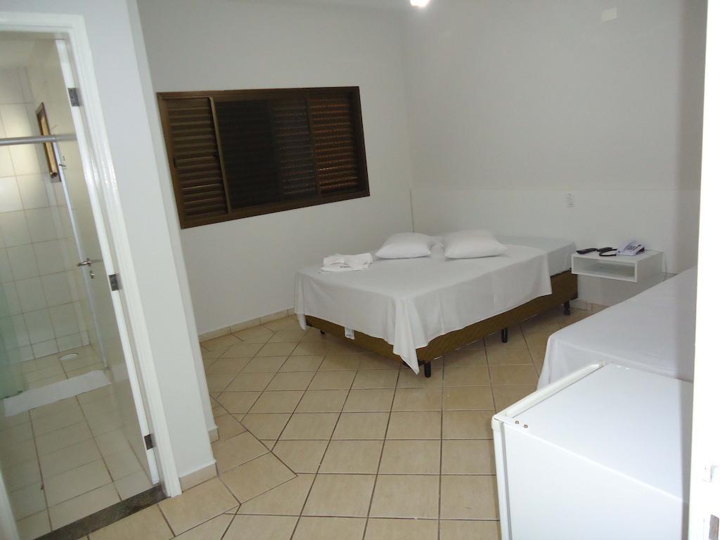 Big Executive Hotel Araguari Kamer foto