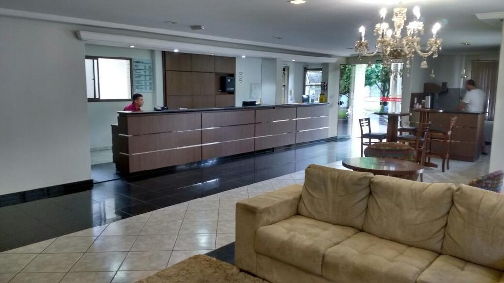 Big Executive Hotel Araguari Buitenkant foto